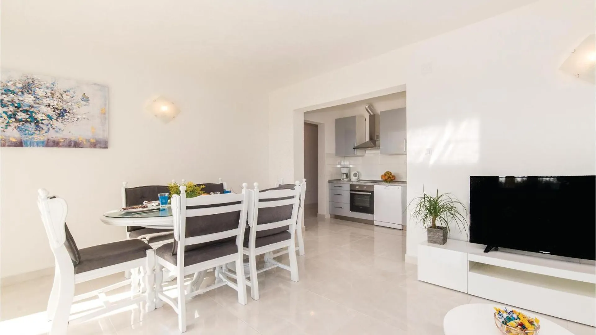 Beautiful Home In Kastel Stari With Kitchen Kastela Holiday home